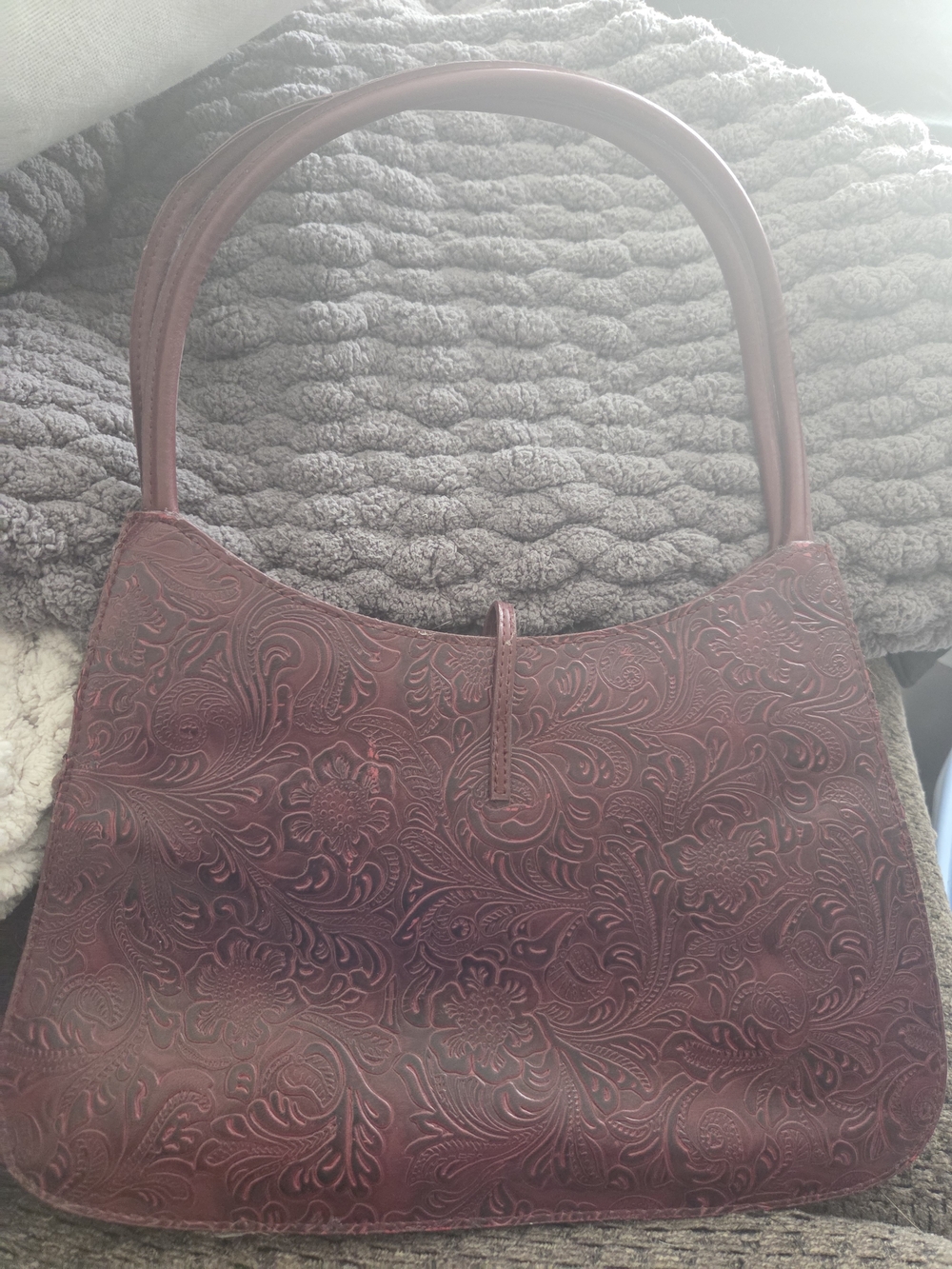 Elegant Embossed Burgundy Women's Shoulder Bag